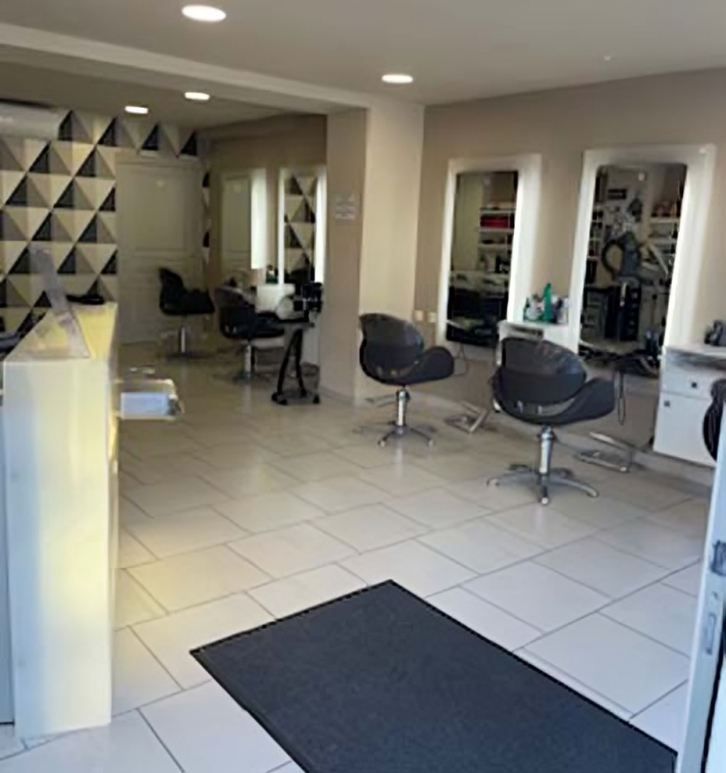 Coiffeur Vineuil chez salon de coiffure TENDANCE